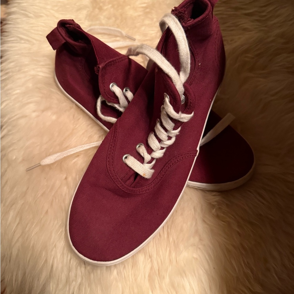 H&M Maroon High-Top Sneakers with White Laces - FREE WITH ANY BUNDLE OF 3+